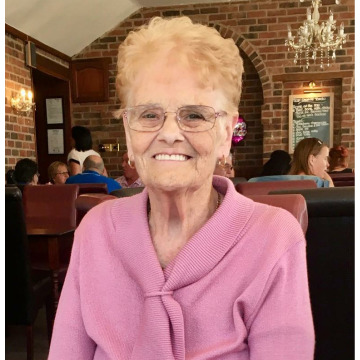 Photo of Shirley COOPER