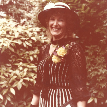 Photo of Dorothy BARRINGER