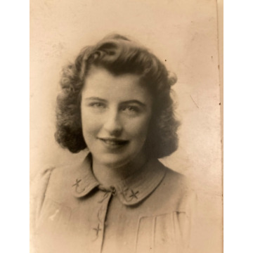 Photo of Lilian HOFFE