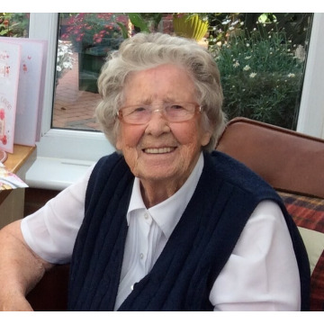 Photo of Phyllis Mary BOOTHROYD