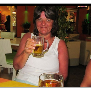 Photo of Elaine PAISEY