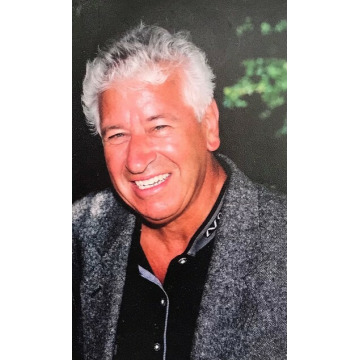 Photo of Dale ROY