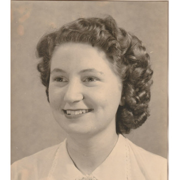 Photo of Elizabeth YOUNG