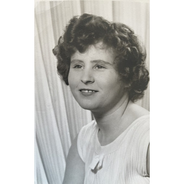 Notice Gallery for Sylvia OGLESBY