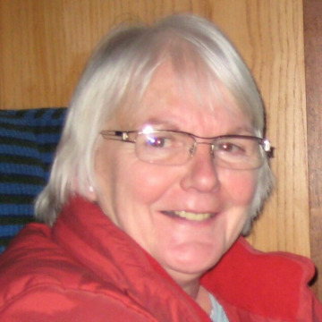 Photo of Elaine DENBY