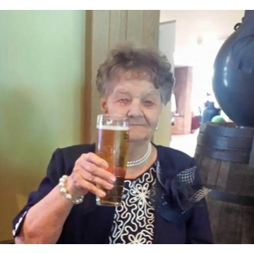 Photo of Betty PIDD