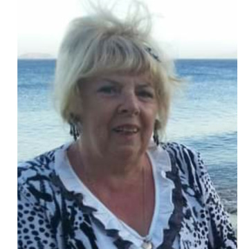 Notice Gallery for Elizabeth REES-CHAPMAN