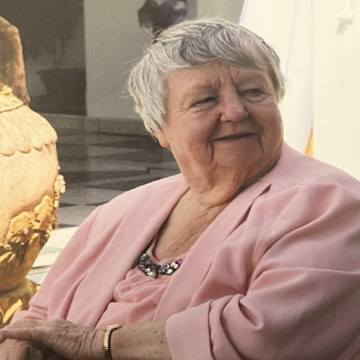 Notice Gallery for Ruth WHITFIELD - GREEN