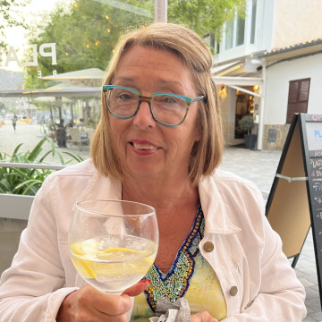 Photo of Heather Margaret HENSHAW