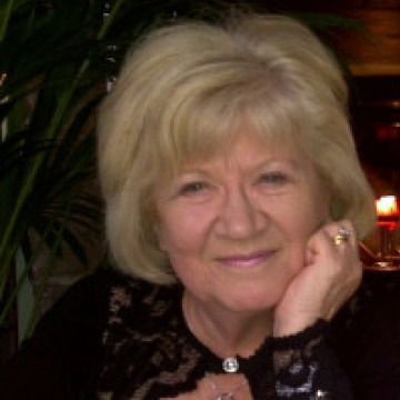 Photo of Maureen MITCHELL