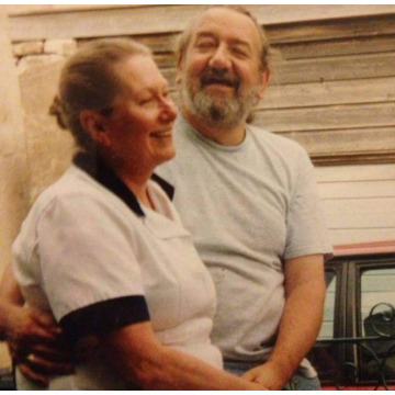 Photo of Richard & Maxine OLIVER (CARSWELL)