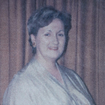 Photo of Valerie MUDGE