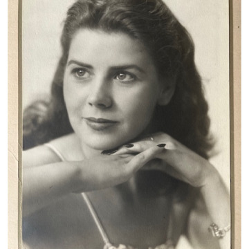 Photo of Audrey NESFIELD