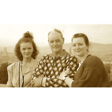 Notice Gallery for Maxine Victoria Therese WILSON