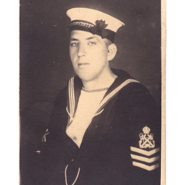 Photo for notice HMS Gloucester 1939-1941