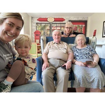 Photo of Eileen HUGHES