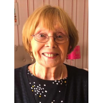 Photo of Gillian Elizabeth LAWRENCE