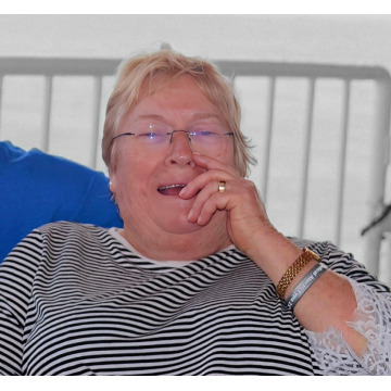 Photo of Margaret OATES