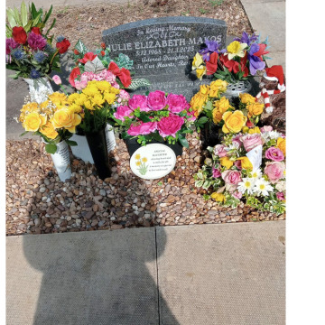 Photo for notice Julie Elizabeth MAKOS