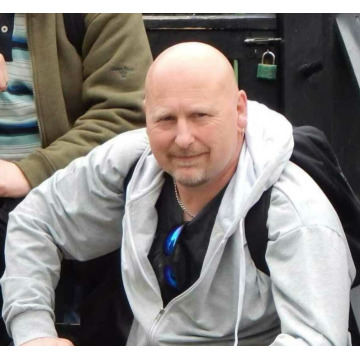 Photo of Gary Michael HEAD