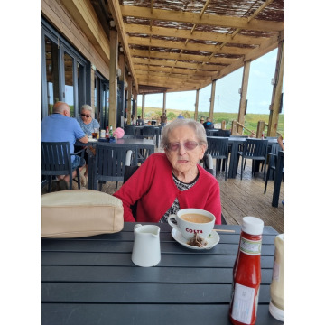 Photo of Margaret Eileen TOMLIN