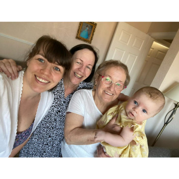 Notice Gallery for Evelyn HOUSTON