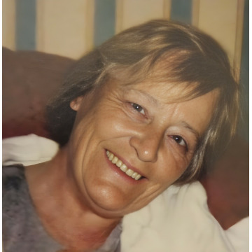 Photo of Joan HUGHES