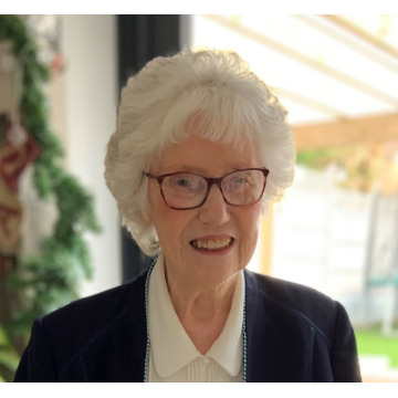 Photo of Joan McKNIGHT