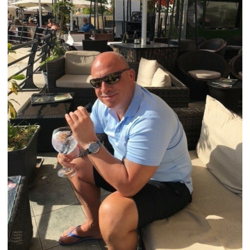 Photo of Darren James BOSLEY