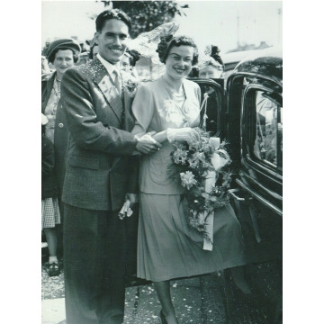 Photo of Vera HUGHES