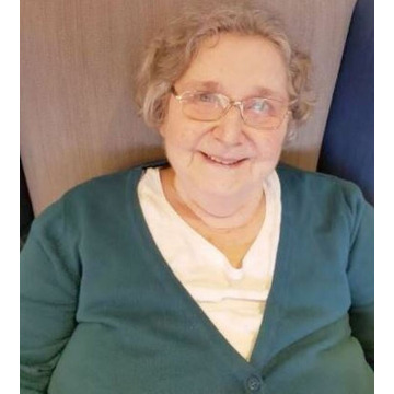 Photo of Evelyn CARR