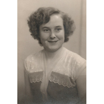 Photo of Mavis BAXTER