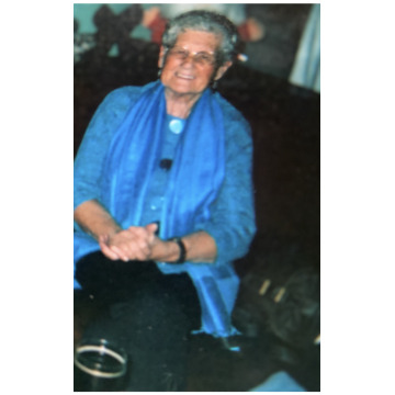 Notice Gallery for Lilian CURLEY