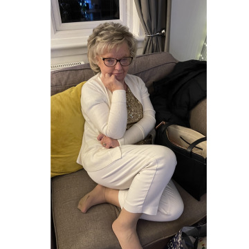 Photo of Elizabeth DALTON