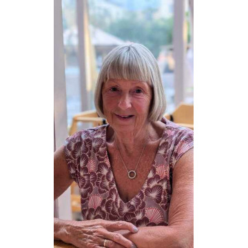 Photo of Elaine DERRICK