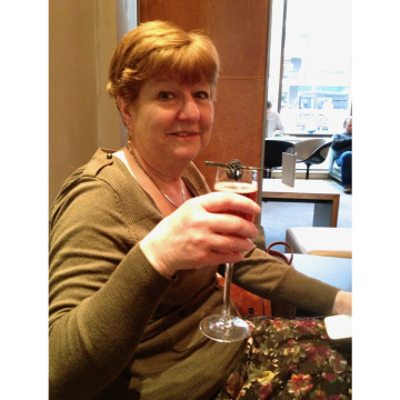 Photo of Beryl KENNEDY