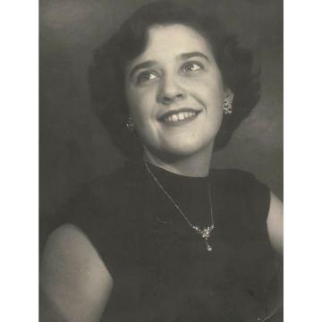 Photo of Dilys MOORE