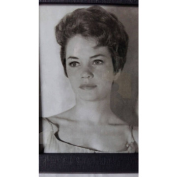 Photo of Gillian BURN