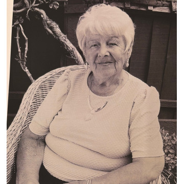 Photo of Hilda ANDREWS