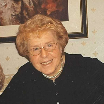 Photo of Iris ROBINSON