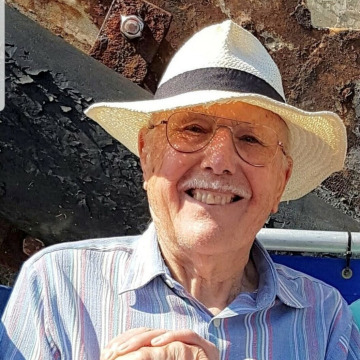 Photo of Gordon GUNN