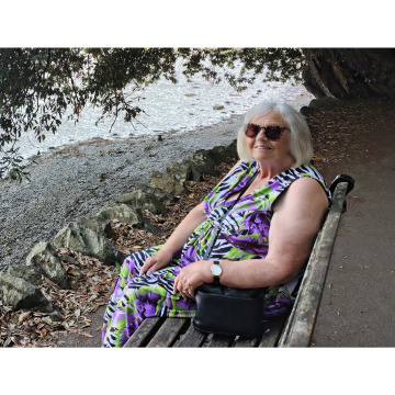 Photo of Lorraine ROBERTS