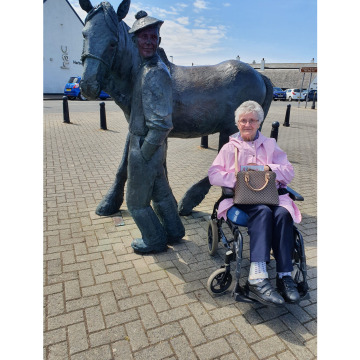 Notice Gallery for Margaret RUSSELL