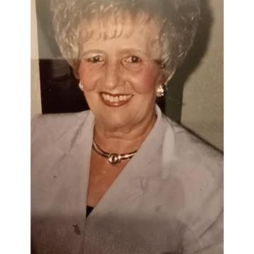 Notice Gallery for Sylvia JAMES