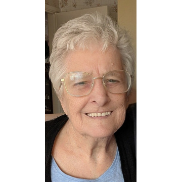 Photo of Daphne STEEPER