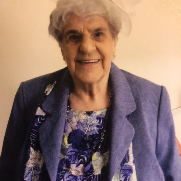 Photo of Adeline HESLOP