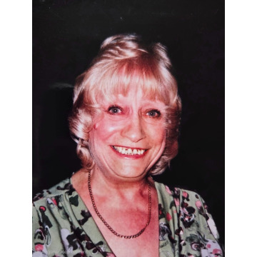 Photo of Pauline LEWIS