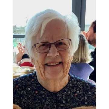 Notice Gallery for Maureen Alice ROBERTS