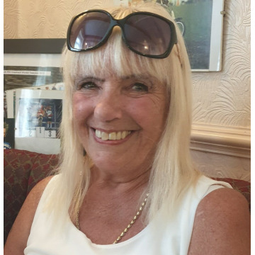 Photo of Barbara WOODS