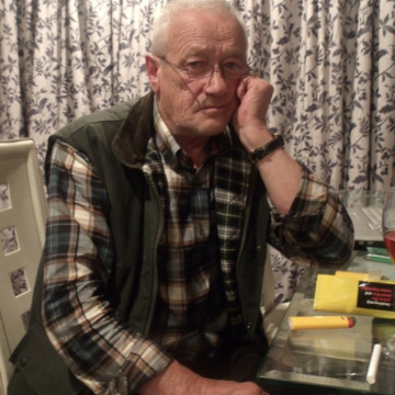 Photo of Malcolm HUGHES